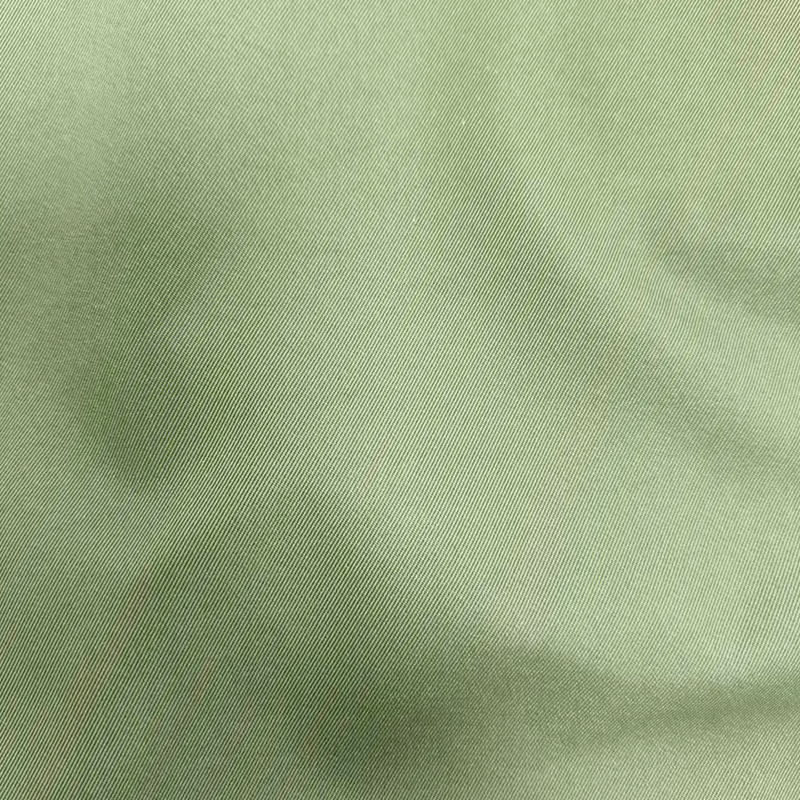 T400 et T8 hominum ac mulierum indumentis textilia