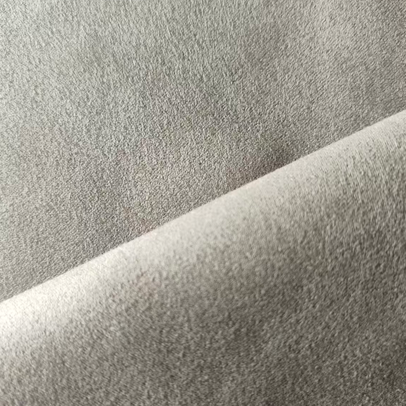 Sequebatur hominum et mulierum indumentis textilia